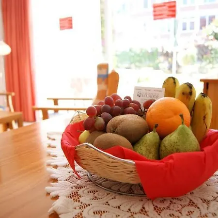 ホテル Ecuador